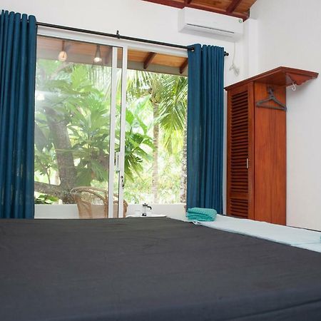 Hotel Alvas House Hikkaduwa Esterno foto